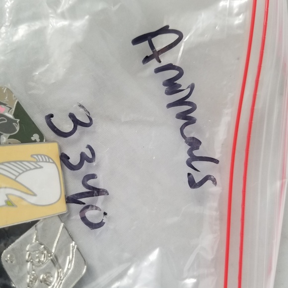 Disney Trading Pins Official Animals Lot of 16 - Picture 8 of 8